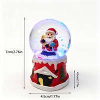 Nouvelle boule à neige lumineuse de dessin animé 2026 avec chute de neige automatique, cadeau de Noël, ornement de bureau, boule en verre à finition brillante, jouet pour usage intérieur