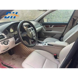 Vehículo de Pasajeros <span class=keywords><strong>Mercedes</strong></span>-Benz <span class=keywords><strong>C200</strong></span> de <span class=keywords><strong>Segunda</strong></span> <span class=keywords><strong>Mano</strong></span>, Año 2016, Alta Calidad para Exportación - Product Image 5