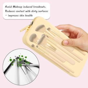Pochette cosmétique en silicone écologique personnalisée avec logo, fermeture éclair et porte-pinceaux de maquillage - Product Image 6