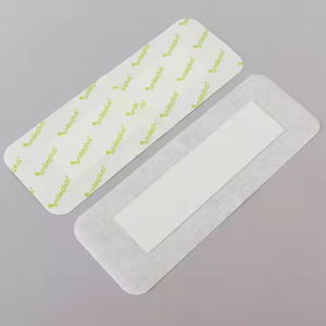 Máquina para Aplicar Apósitos Médicos Totalmente Automática con Control PLC KC-FF-IV - Product Image 2