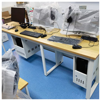 Salle de laboratoire d'informatique scientifique de l'école Conception de laboratoire d'enseignement pour étudiants avec mobilier et équipement