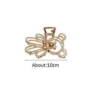 <span class=keywords><strong>Ours</strong></span> en alliage creux en trois dimensions Pince à cheveux pour fille 10cm Large Metal Imitation Pearl Shark Clip Elegant Simple Hair Claw - Product Image 6