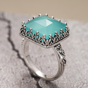 Anello vintage in stile corona con finta giada, elegante gioiello da donna alla moda, da indossare tutti i giorni, regalo chic - Product Image 2