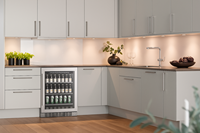 Distributeur de vin de 46 bouteilles de haute qualité Réfrigérateur personnalisé en usine-Source d'alimentation électrique en acier inoxydable intégrée