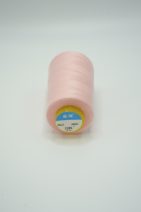 <span class=keywords><strong>Industrial</strong></span> 40/2 50/2 <span class=keywords><strong>hilos</strong></span> <span class=keywords><strong>para</strong></span> máquina de coser <span class=keywords><strong>Overlock</strong></span> 100% poliéster precio al por mayor <span class=keywords><strong>para</strong></span> coser ropa - Product Image 4