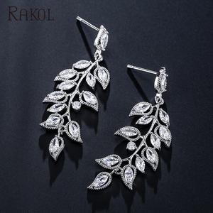 Rakol ต่างหูสตั๊ดทองคำสำหรับ2021ที่ไม่ก่อให้เกิดอาการแพ้ทำจากเซอร์โคเนียทรงลูกบาศก์ EP2363 - Product Image 6