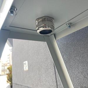 Heavy-Duty White Metal Switchgear Box for Temporary Site Power, IP65 Weatherproof with Safety Lock Distribution box - Product Image 6