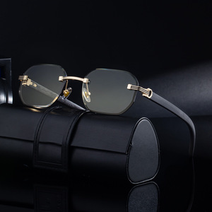 Lunettes de soleil photochromiques sans monture de luxe pour hommes, protection UV400, verres PC, monture en métal noir et plastique, style extérieur - Product Image 2