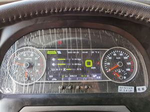 Grue sur camion de haute qualité de 70 tonnes, grue sur roues hydraulique ZTC700H d'occasion, grue mobile d'occasion - Product Image 5