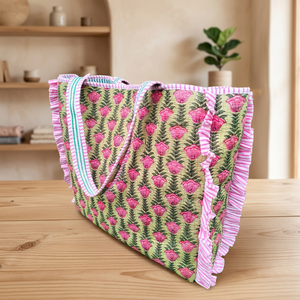 Sacs fourre-tout matelassés en coton faits main pour femmes, style bohème vintage, grand format, personnalisables, pour le shopping et les activités de plein air - Product Image 1