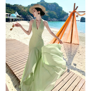 Robe longue sans manches à col halter et dos nu de style vacances vertes pour <span class=keywords><strong>femme</strong></span>, coupe trapèze, col en V, idéale printemps-été - Product Image 3
