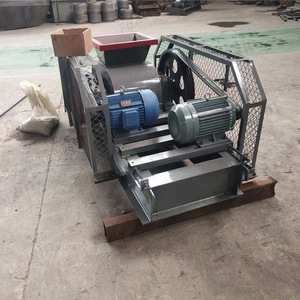 Concasseur à rouleaux pour l'exploitation minière, capacité 15t/h, moteur AC à économie d'énergie, couleur bleue - Product Image 2