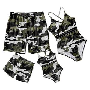 Conjunto de Bikini Personalizado de Una Pieza para Familia, 4 Piezas, Traje de Baño Deportivo para Mujer, Estampado de Flores Rojas - Product Image 2