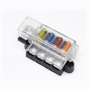 Bloc de fusibles à lame 4/8 voies BH-4PF/BH-8PF - avec écrous de fixation et couvercle transparent (bornes 6,3 mm) - Product Image 2