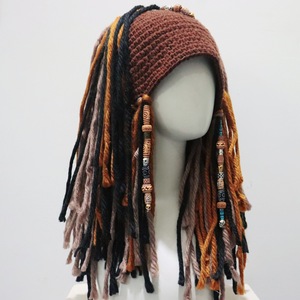 <span class=keywords><strong>Sombrero</strong></span> de Ganchillo Hecho a Mano con Peluca de Capitán, Rastas, Borlas y Cuentas, Gorro de Hilo para Festivales de Música y Cosplay - Product Image 3