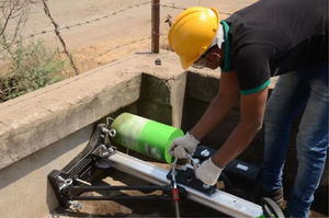 Machine de forage diamantée EIBENSTOCK KDB350 pour béton avec composant moteur essentiel - Product Image 2