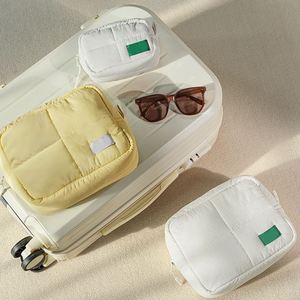 Portable Travel Wash Bag, Large Capacity <b>Toiletry</b> <b>Storage</b> Bag for Bathroom & Trip - Product Image 2