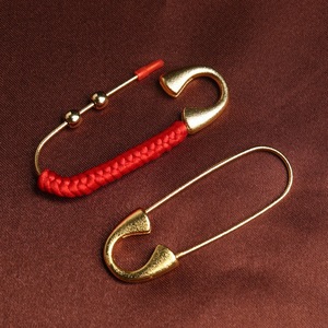 Broche Chapado en Oro Estilo Chino Linglong Pavilion 5x1.6cm, Componentes para Joyería DIY - Product Image 2