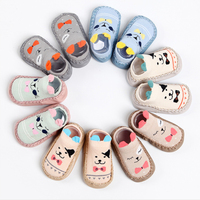 Chaussons antidérapants en coton pour bébé, vente en gros, dessin animé 3D, chaussettes de sol pour tout-petits, poignées antidérapantes, antibactériennes, respirantes, écologiques