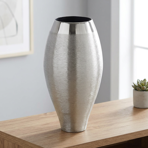 Jarrón de Metal plateado mate para decoración del hogar, jarrón para venta al por mayor, jarrón de flores de diseñador artesanal decorativo único clásico - Product Image 1