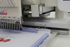 เครื่องปักผ้าคอมพิวเตอร์แบบหัวเดียว รุ่น REVHON จากโรงงานจีน ความเร็ว 1200 รอบต่อนาที 9/12 เข็ม สำหรับงานปักผ้าระดับมืออาชีพ - Product Image 4