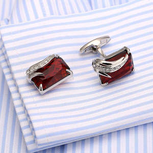 <span class=keywords><strong>Gemelos</strong></span> de aleación de cobre recién llegados, botón de cristal rojo ecológico, novedad de diamantes de lujo de alta calidad para <span class=keywords><strong>camisa</strong></span> de hombre - Product Image 2