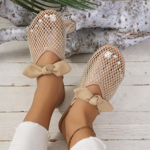 Testa ragazza C4586 pantofole da donna 2024 estate spiaggia scivoli <span class=keywords><strong>mare</strong></span> piatte nero bianco strass bowknot casual pantofole per le donne - Product Image 5