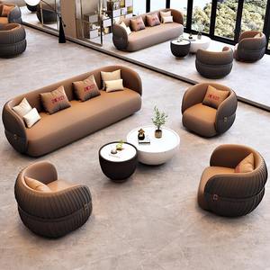 Conjunto de Sofá para Hotel, Sillón Redondo de Cuero PU con Mesa de Centro para Espacios Comerciales, Diseño Duradero - Product Image 4