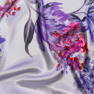 Italy Vietnam Custom Digital Print New <strong>Wholesale</strong> <strong>Charmeuse</strong> 100% Mulberry <strong>Silk</strong> Satin Floral Printed <strong>Fabric</strong> for <strong>Silk</strong> Gown Dresses - Product Image 2