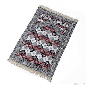 Alfombra de oración plegable con diseño de flor de cerezo en tela chenilla hecha a medida, tejido de poliéster, entrega/stock disponible al por mayor/Musulmán - Product Image 3