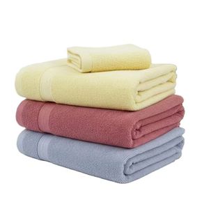 Ensemble de serviettes en coton uni de couleur unie, fabriqué à Guangdong, prix raisonnable, tissage durable, idéal pour le bain et les voyages - Product Image 1