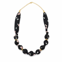 Collier ethnique pour femme en fil de soie floral perlé, perles géométriques enveloppées de tissu, chaîne réglable dorée