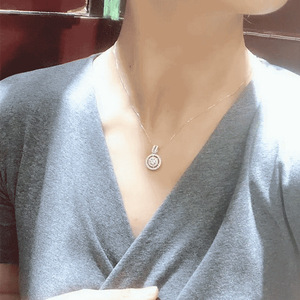 Collana in Oro Bianco con Diamante Taglio Brillante Rotondo Colore G Naturale Classica da Donna per Uso Quotidiano - Product Image 1