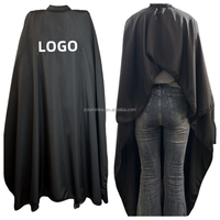 Nouvelle Arrivée Tablier de Barbier Noir en Polyester Pongee Imperméable avec Logo Personnalisé pour Teinture et Coiffure, Cape de Salon de Coiffure