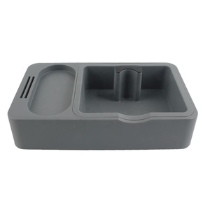 กล่องเคาะกากกาแฟพลาสติกสีเทาคลาสสิก ทนทาน - Product Image 1