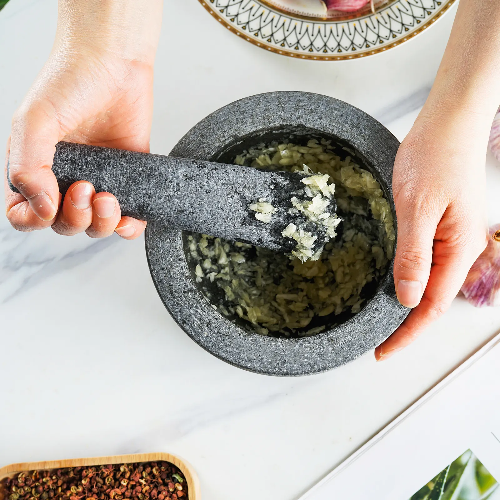 Prezzi all'ingrosso pestello di mortaio in pietra naturale sostenibile per ristorante