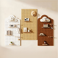 YZP Panneau perforé mural contemporain personnalisable en bois, organisateur de rangement multifonctionnel pour la maison avec trous décoratifs