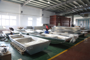 เรือเร็ว OEM สำหรับตกปลาทะเล สภาพใหม่ ตัวเรืออลูมิเนียม ขายดี พร้อมที่นั่ง - Product Image 4