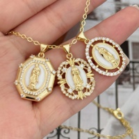 Collier pendentif série Madonna en cuivre plaqué or 18 carats avec style simple et classique