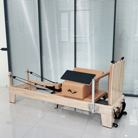 Equipo de Entrenamiento de Core para Yoga y Pilates de Grado Profesional, Reformer Comercial con Caja de Sentado y Tabla de Salto