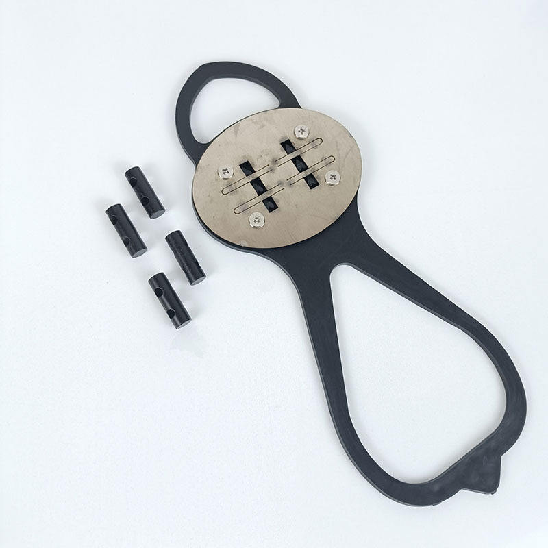 ตัวล็อคพื้นรองเท้าหนึ่งชิ้นและหินไฟสี่ก้อน (เปลี่ยนได้)