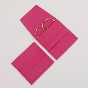 Pochette à bijoux personnalisée rose poudré en microfibre, enveloppe en velours avec rabat, pochette pour collier, bague, boucles d'oreilles, bracelet, SANS logo - Product Image 1