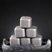 Coffret Cadeau Pierres à Whisky Design Classique Titane Écologique Ultra-légères Réutilisables Qualité Alimentaire Cubes Refroidissants pour Vin et Boissons Fête