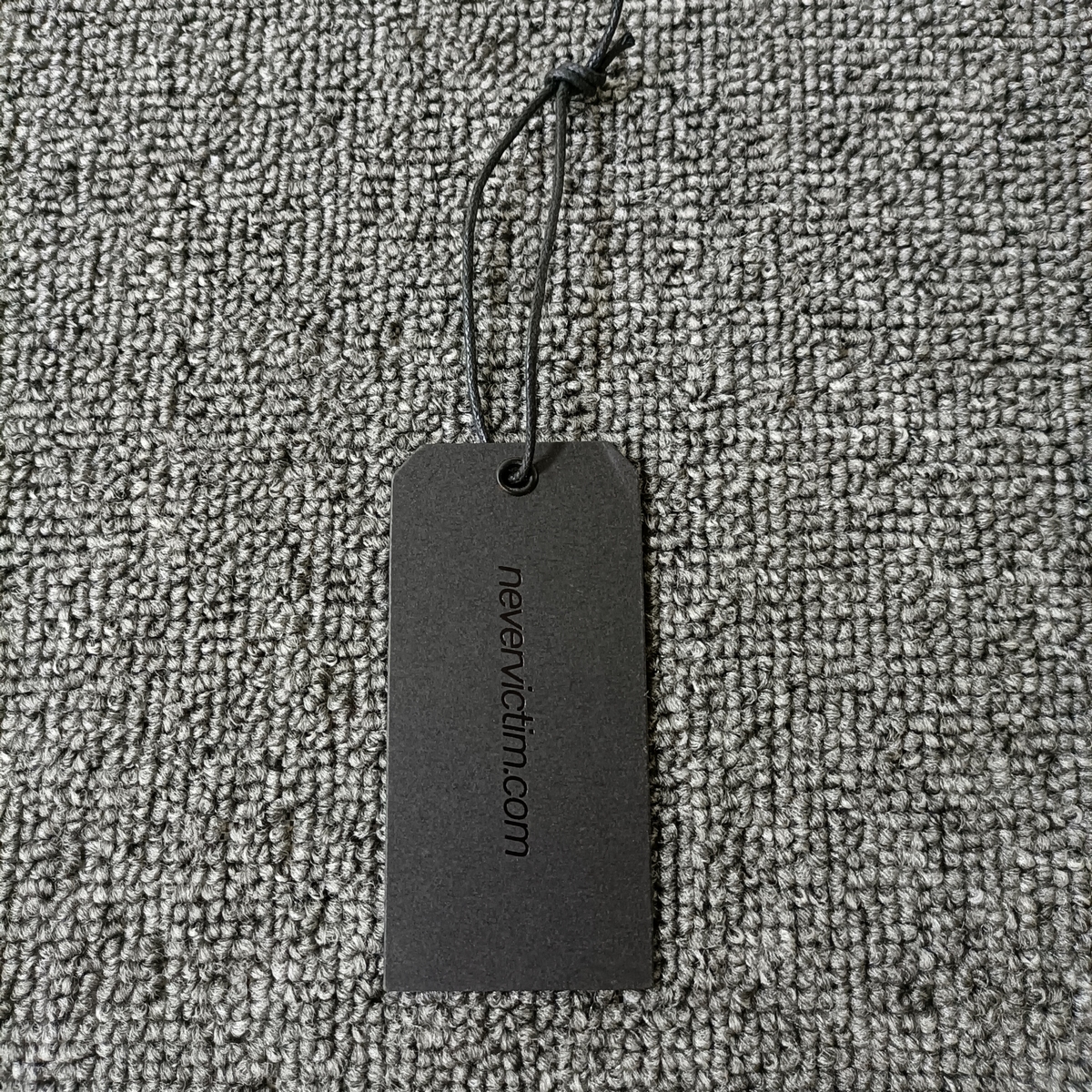 Wholesale custom logo paper swing hang tag for clothing