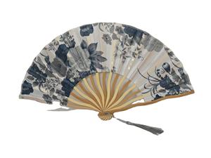 Abanico Plegable Estilo Samurái Japonés Hecho a Mano, Diseño Único con Flores y Ángeles, Ideal para Viajes y Refresco al Aire Libre - Product Image 3