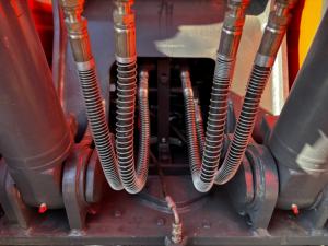 Excavatrice Doosan DX140 Modèle 2023, 14 Tonnes, Moteur et Boîte de Vitesses de Qualité Supérieure, Commandes Performantes, Cabine Confortable, Parfaite pour l'Usage Général - Product Image 5