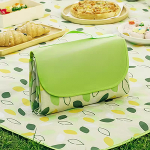 Manta de Picnic Plegable Impermeable Extra Grande de Alta Calidad para Acampar al Aire Libre - Product Image 4