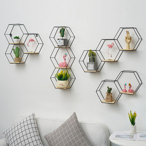 Fabricante decoraciones <span class=keywords><strong>de</strong></span> <span class=keywords><strong>pared</strong></span> nórdicas ins estante <span class=keywords><strong>de</strong></span> almacenamiento hexagonal hogar dormitorio restaurante colgante <span class=keywords><strong>de</strong></span> <span class=keywords><strong>pared</strong></span> - Product Image 4
