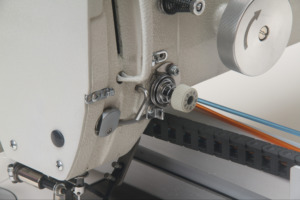 Máquina Automática de Plantillas M8045 Servida por Tomsewing para Camisetas, Fundas de Bolsillos y Fábricas de Ropa - Product Image 3