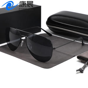 Lunettes de soleil aviateur unisexes, monture en métal, protection UV400, pour les sports de plein air et la conduite, avec design de lentilles à drapeau américain - Product Image 5